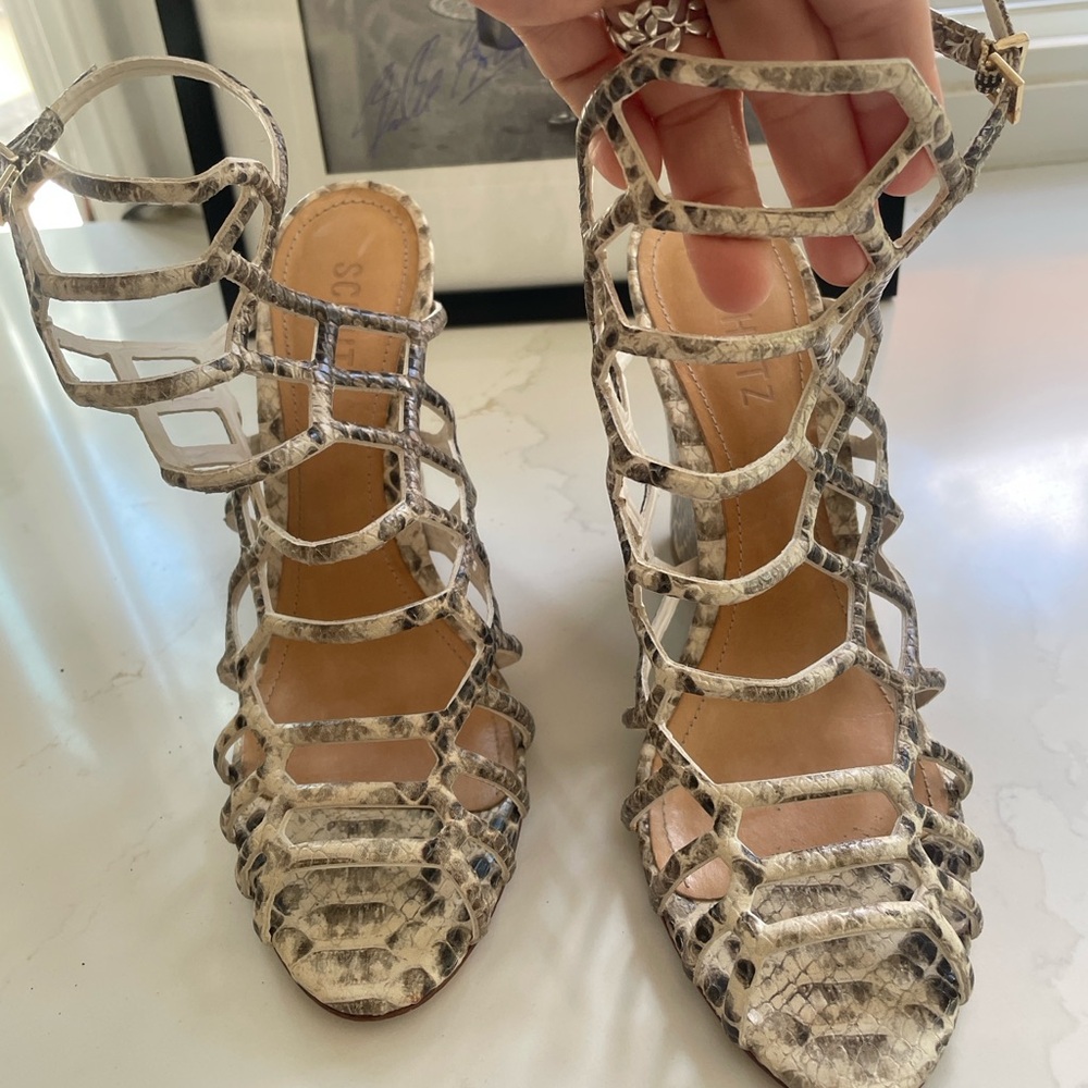 Stylish Snakeskin Strappy Heels